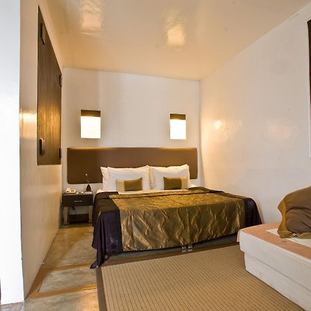 Hotel T House Tagaytay City Esterno foto